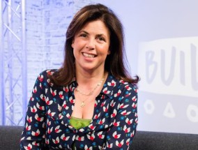 “狂怒”的克里斯蒂·奥尔索普(Kirstie Allsopp)因15岁儿子的跨铁路旅行受到社会服务机构的调查